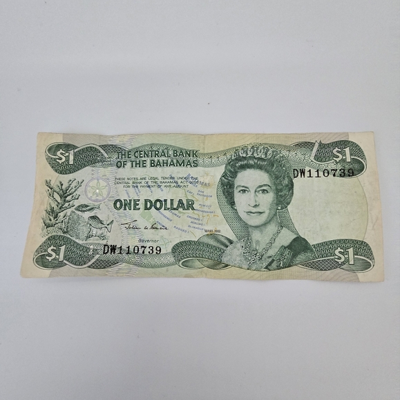 🤑 BAHAMAS 1 Dollar Banknote Paper Money Queen Elizabeth II From 1997 KM#43B - Picture 5 of 14